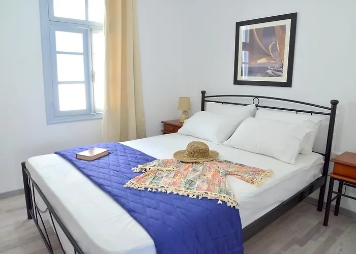 Vasealis & Seafis Sirma Klima (Milos)